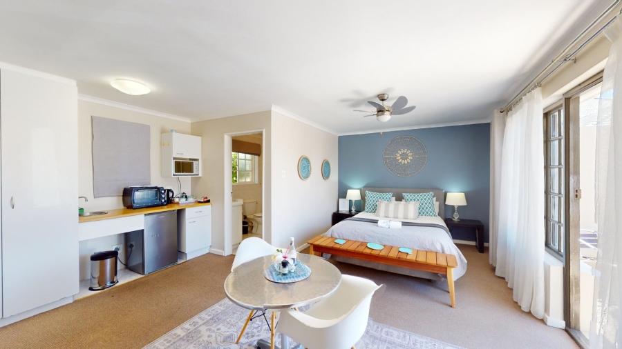 10 Bedroom Property for Sale in Summerstrand Eastern Cape